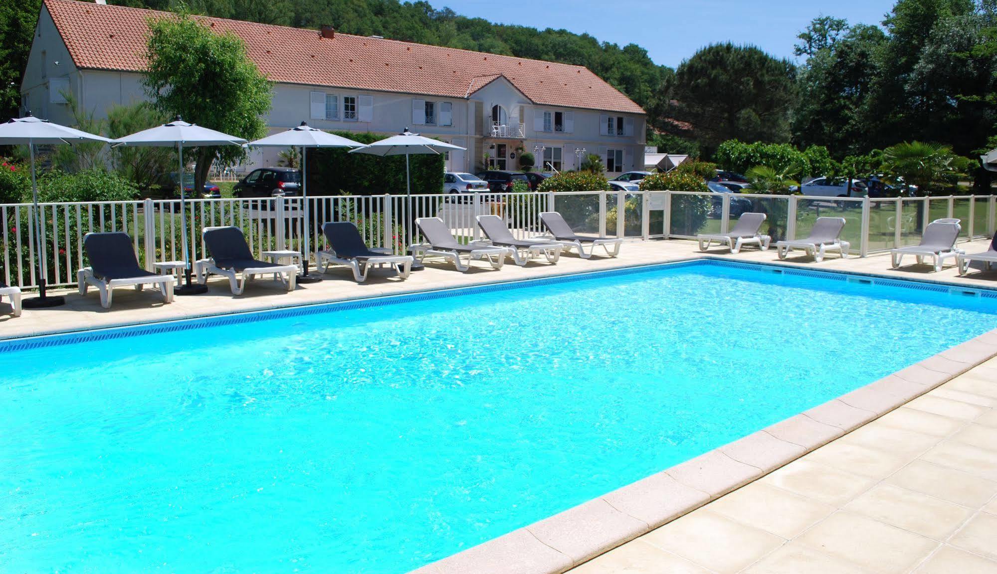 Hotel Le Relais Des Champs Eugenie-les-Bains Exterior foto